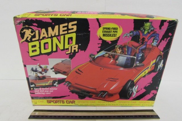 1991 JAMES BOND JR SPORTS CAR IN ORIGINAL PACKAGING: IN ORIGINAL PACKAGING