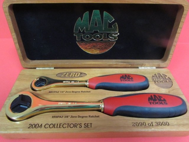 MAC TOOLS 24KT GOLD PLATED RACHET SET: MAC TOOLS 24KT GOLD PLATED RACHET SET 290/3000, COMES IN NICE WOOD CASE