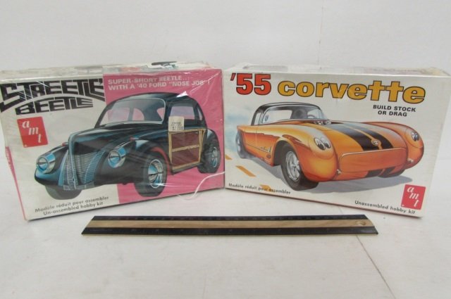 2 VINTAGE PLSTIC CAR MODEL KITS BOTH ARE IN ORIGINAL: BOTH ARE IN ORIGINAL PACKAGING, STREETLE BEETLE, & 55 CORVETTE