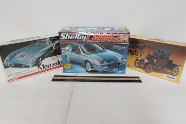 3 VINTAGE PLASTIC CAR MODEL KITS ALL ARE IN ORIGINAL: ALL ARE IN ORIGINAL PACKAGING, MERCEDES, FORD MODEL T, & SHELBY CHARGER