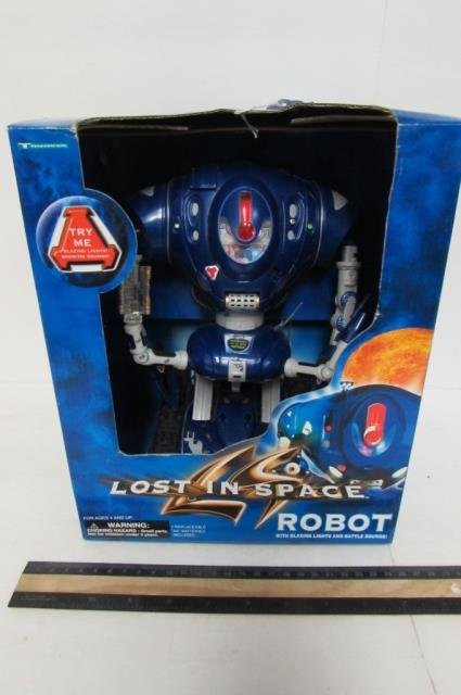 LOST IN SPACE ROBOT IN ORIGINAL PACKAGING, WITH BLAZING: IN ORIGINAL PACKAGING, WITH BLAZING LIGHTS AND BATTLE SOUNDS, BATTERY OPERATED