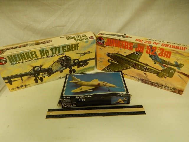 3 VINTAGE PLSTIC AIRRAFT MODEL KITS DOUGLAS A 4-F: DOUGLAS A 4-F SKYHAWK, HIENKEL HE 177 GREIF, & JUNKERS JU 52/3M