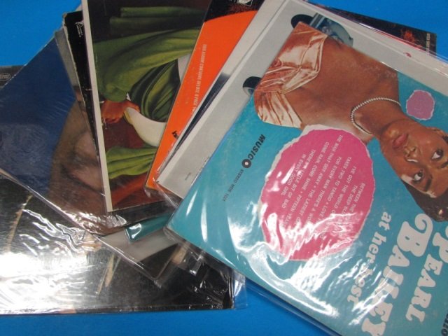 VINTAGE RECORD ALBUMS (40+) BOX LOT INCLUDES DENNIS: BOX LOT INCLUDES DENNIS DAY, THE ALLMAN BROTHERS BAND, JULIE LONDON, ELECTRIC LIGHT ORCHESTRA AND MANY MORE