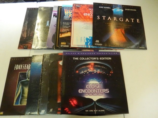 ASSORTED LASER DISCS (18) JASON AND THE ARGONAUTS,: JASON AND THE ARGONAUTS, ALIENS, BACK TO THE FUTURE, CLOSE ENCOUTERS, X-FILES, STAR TREK, & MORE