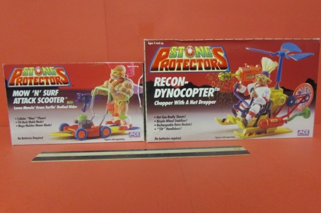STONE PROJECTORS CHOPPER & LAWN MOWER BOTH ARE IN: BOTH ARE IN ORIGINAL PACKAGING, MOW N SURF ATTACK SCOOTER & RECON-DYNOCOPTER