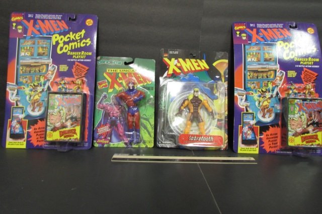 ASSORTED X-MEN FIGURES & PLAYSETS (4) ALL ARE IN: ALL ARE IN ORIGINAL PACKAGING, MAGNETO, SABRETOOTH, & (2) POCKET COMICS DANGER ROOM PLAYSETS