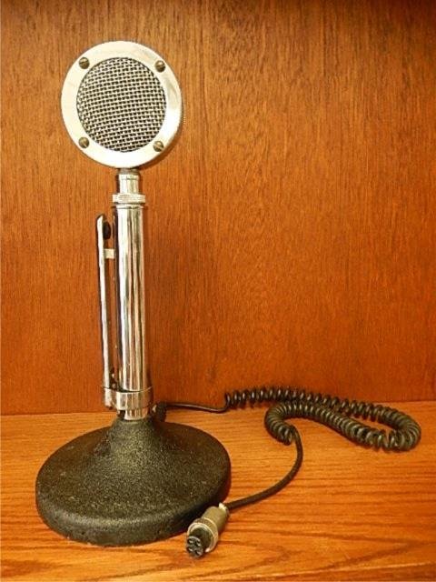 ASTATIC MICROPHONE ON BLACK BASE STAND: ASTATIC MICROPHONE ON BLACK BASE STAND