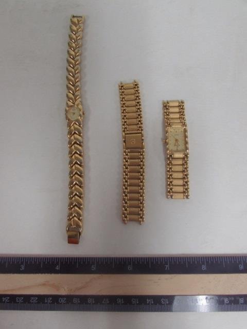 SEIKO AND ELGIN WOMENS WATCHES & WATCH BAND (3) GOLD: GOLD TONE WATCHES, ELGIN WATCH IS MISSING LINKS,