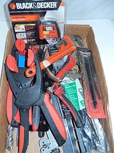 CRAFTSMAN AND BLACK AND DECKER TOOLS LASER LEVEL,: LASER LEVEL, WRENCHES, SOCKET SET DRILL BIT