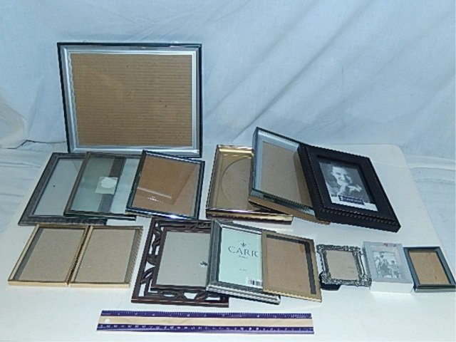 METAL SMALL PICTURE FRAMES ASSORTMENT OF SMALL METAL: ASSORTMENT OF SMALL METAL PICTURE FRAMES