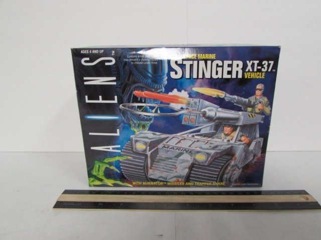 ALIENS SPACE MARINE STINGER XT-37 VEHICLE ORIGINAL: ORIGINAL PACKAGING, FIGURES NOT INCLUDED
