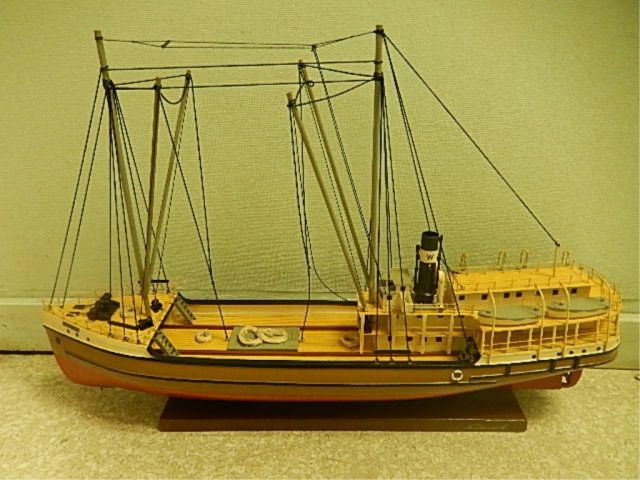 WOOD MODEL SHIP NIEDERMERTL: WOOD MODEL SHIP NIEDERMERTL