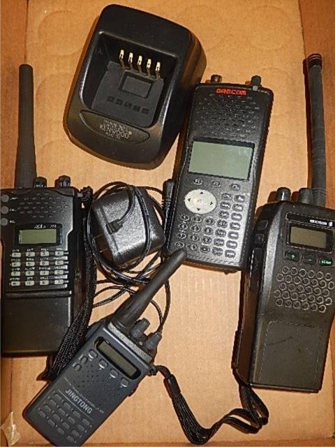 HAND-HELD TWO-WAY RADIOS (4) GRECOM, JINGTONG,: GRECOM, JINGTONG, ERICSSON, PLUS KENWOOD CHARGER STAND
