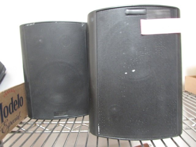 SPEAKERS, MODEMS AND PORTABLE DVD PLAYER WIRES ARE NOT: WIRES ARE NOT INCLUDED