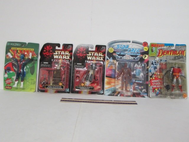 ASSORTED ACTION FIGURES (5) ALL ARE IN ORIGINAL: ALL ARE IN ORIGINAL PACKAGING, MARVEL SUPER HEROES DEATHLOK, THE UNCANNY X-MEN, LT. COMANDER LAFORGE, (2) STAR WARS FIGURES