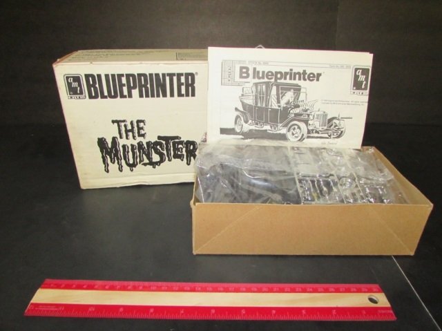 1991 THE MUNSTERS BLUEPRINTER MODEL KIT ORIGINAL: ORIGINAL PACKAGING