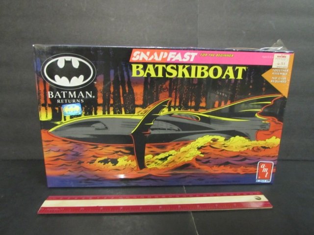 BATMAN RETURNS BATSKIBOAT MODEL KITS SNAP TOGETHER FOR: SNAP TOGETHER FOR THE BEGINNERS, IN ORIGINAL PACKAGING