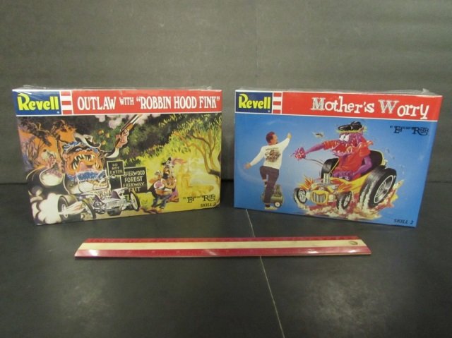 2 REVELL PLASTIC MODEL KITS BOTH ARE IN ORIGINAL: BOTH ARE IN ORIGINAL PACKAGING, MOTHER'S WORRY & OUTLAW WITH ROBIN HOOD FINK