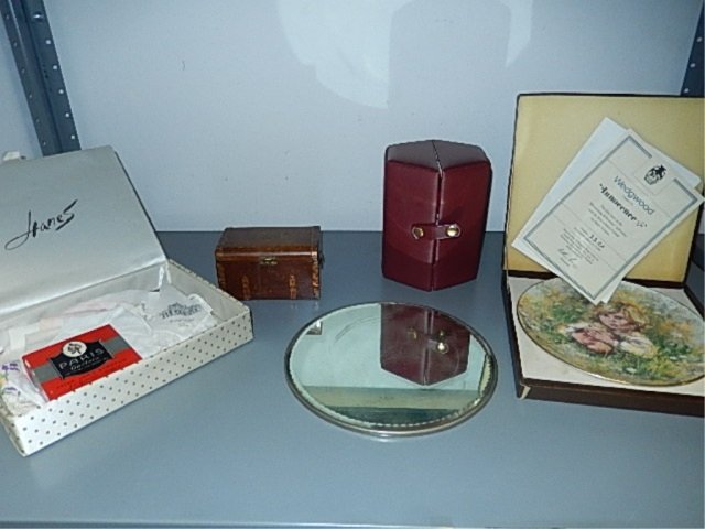 VINTAGE BOXES AND HANDKERCHIEFS (7+) INCLUDES JEWELRY: INCLUDES JEWELRY BOX, DISPLAY MIRROR, WEDGWOOD DECORATIVE PLATE, AND MORE