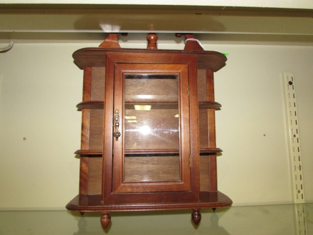 SMALL WOOD DISPLAY CABINET: KNICK KNACK WALL MOUNT DISPLAY, 1 DOOR, 2 SHELVES, 17" TALL