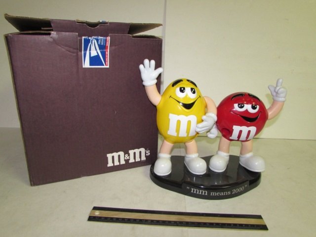 PLASTIC M&M CANDY DISPENSER: PLASTIC M&M CANDY DISPENSER "MM MEANS 2000", 2 M&M CHARACTERS, GREAT CONDITION, IN ORIGINAL BOX