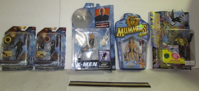 COLLECTIBLE ACTION FIGURES (5): COLLECTIBLE ACTION FIGURES (5) ALL ARE IN ORIGINAL PACKAGING, (2) PIRATES OF THE CARIBBEAN, MUMMIES ALIVE, WILOC.A.T.S. & X-MEN
