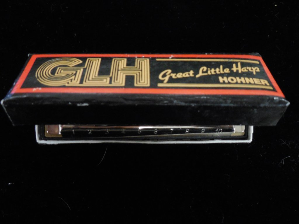 HOHNER HARMONICA: HOHNER HARMONICA GREAT LITTLE HARP, IN ORIGINAL BOX, LIKE NEW CONDITION