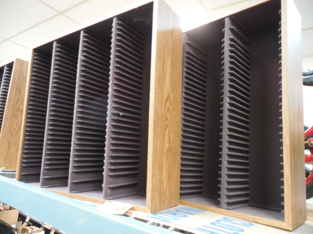 LARGE CD STORAGE CASES (2): LARGE CD STORAGE CASES (2) LARGE CD STORAGE CASES (2)