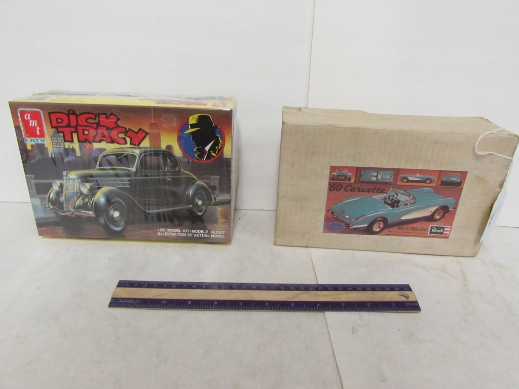 2 VINTAGE PLASTIC CAR MODEL KITS: 50 CORVETTE, & DICK TRACY CAR