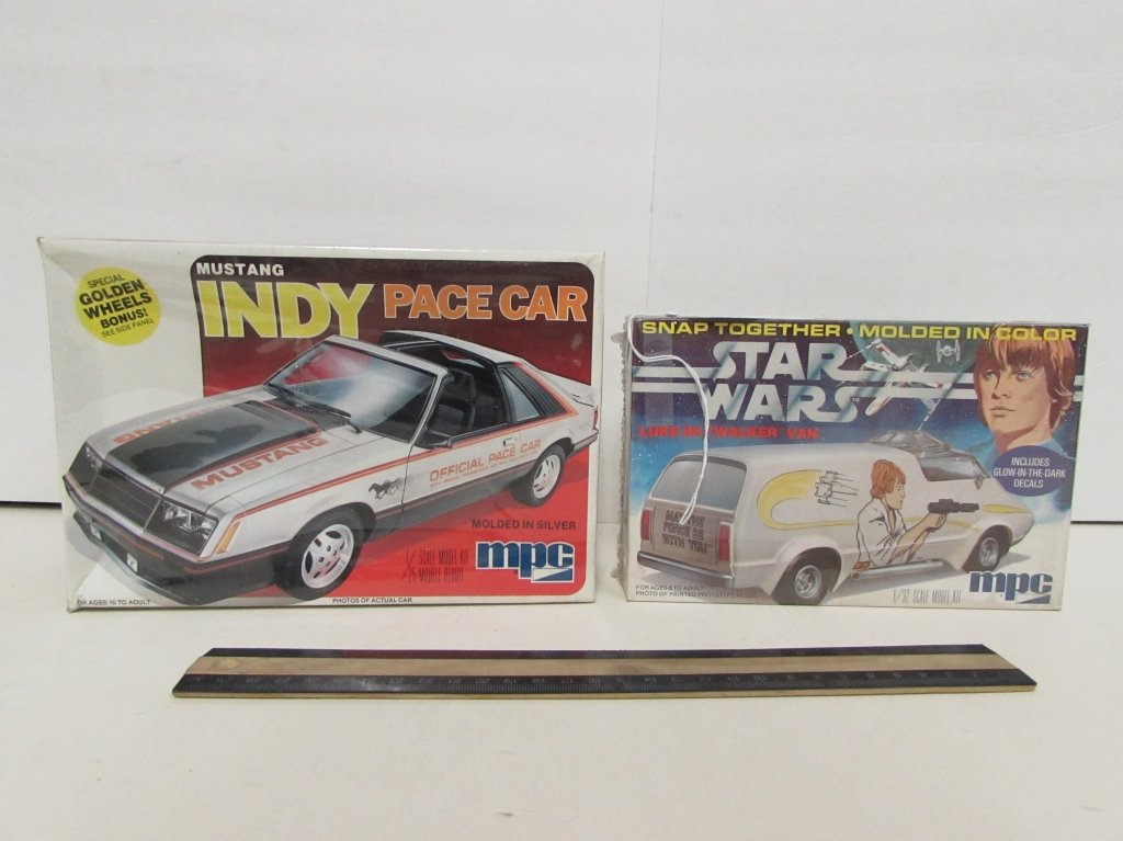 2 VINTAGE PLASTIC CAR MODEL KITS: BOTH ARE IN ORIGINAL PACKAGING, STAR WARS LUKE SKYWALKER VAN & INDY PACE CAR