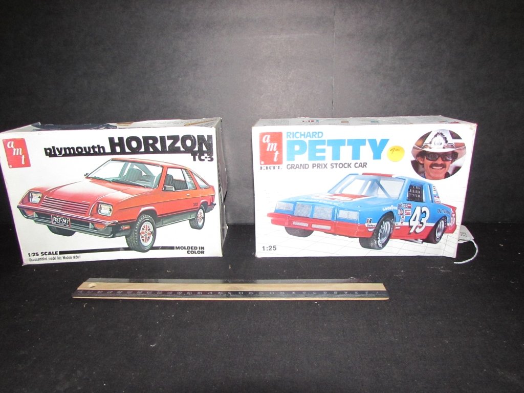 2 VINTAGE PLASTIC CAR MODEL KITS: RICHARD PETTY GRAND PRIX STOCK CAR & PLYMOUTH HORIZON TC-3