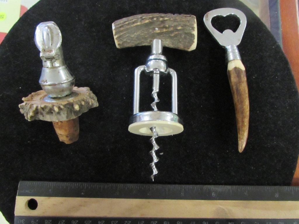 HORN HANDLE BARWARE: HORN HANDLE BARWARE BOTTLE OPENERS AND STOPPER WITH HORN ATTACHMENTS OR HANDLES