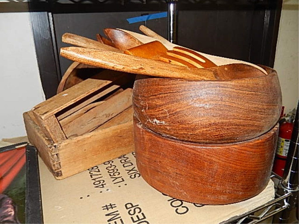 WOODEN CONTAINERS AND UTENSILS (13 PCS): WOODEN CONTAINERS AND UTENSILS (13 PCS) 3 WOODEN BOWLS, 2 WOODEN BOXES NO MARKINGS, SALAD SERVING UTENSILS ( 8 PCS)