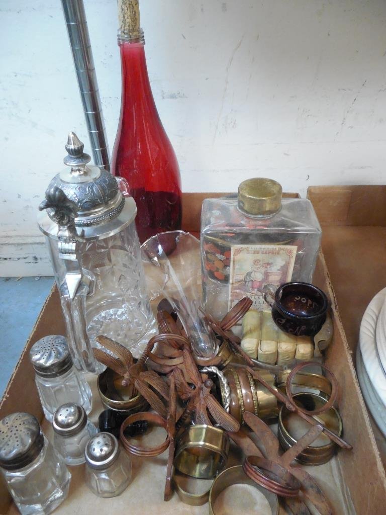 NAPKIN RINGS, GLASS ITEMS: NAPKIN RINGS, GLASS ITEMS METAL DRAGON FLY NAPKIN RINGS, GLASS STEIN, GLASS SHAKERS AND MORE