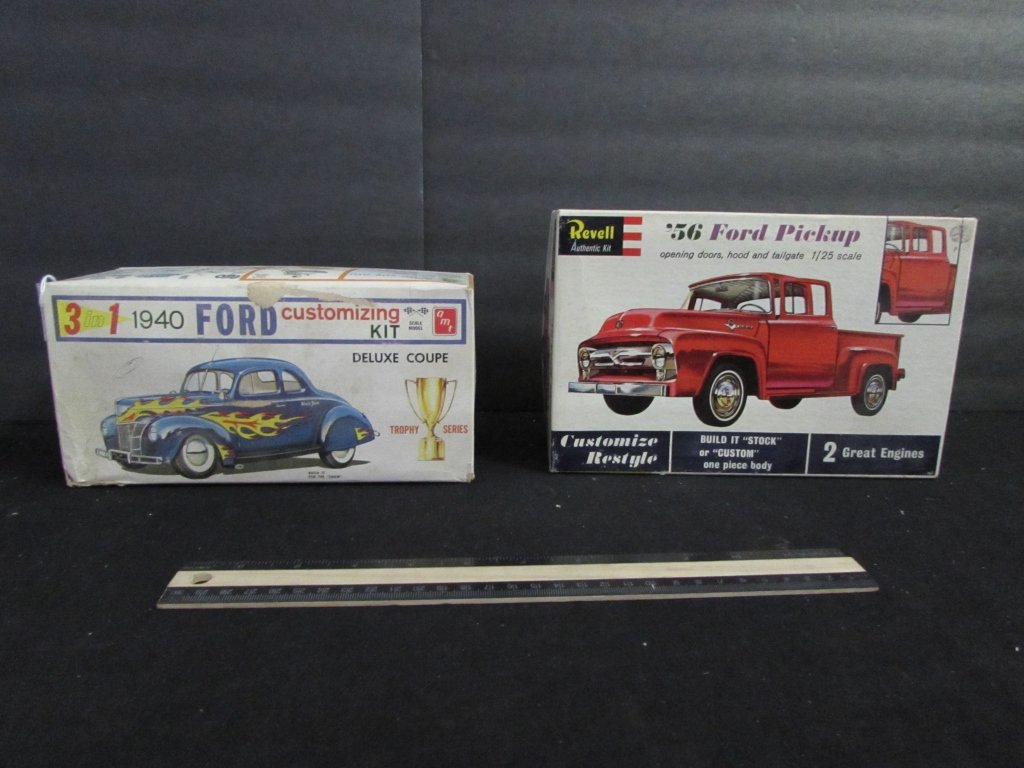 2 VINTAGE PLASTIC CAR MODEL KITS: 2 VINTAGE PLASTIC CAR MODEL KITS 1940 FORD CUSTOMIZING KIT (PARTIALLY ASSEMBLED) & 56 FORD PICKUP