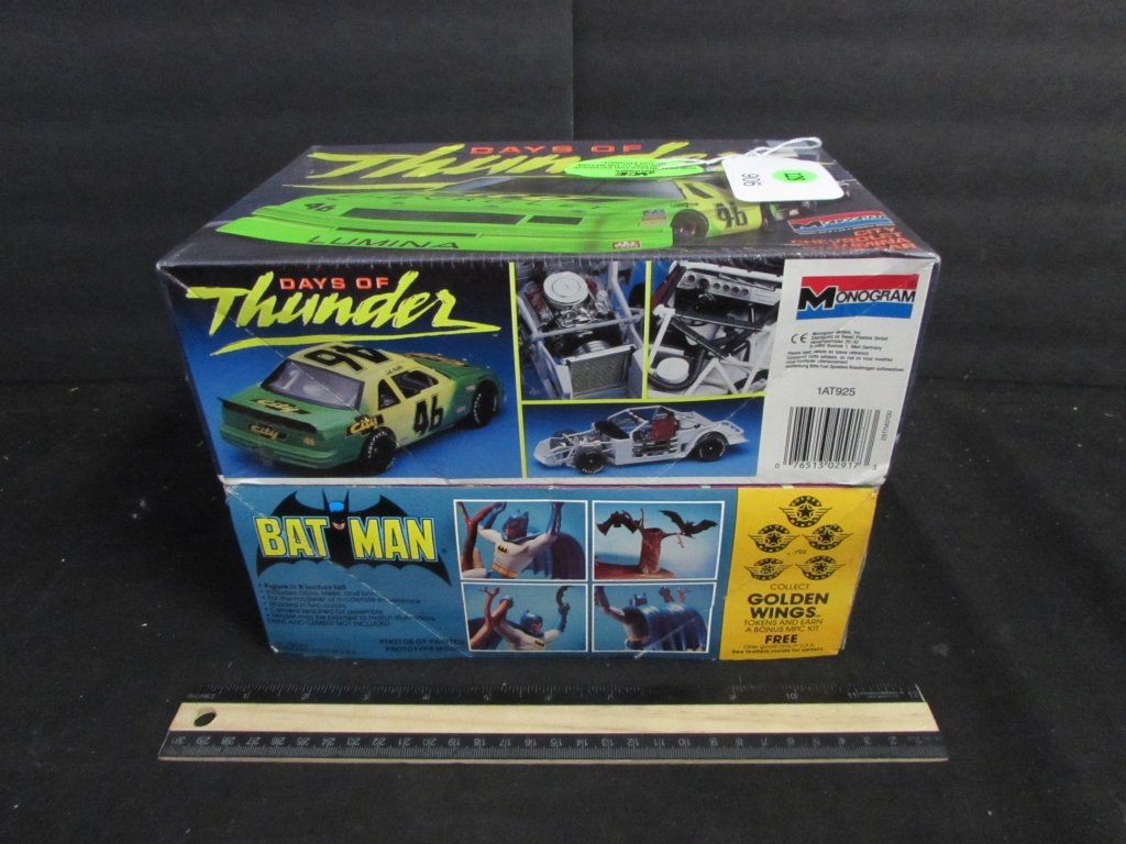 2 VINTAGE PLASTIC MODEL KITS: 2 VINTAGE PLASTIC MODEL KITS DAYS OF THUNDER CITY CHEVROLET LUMINA STOCK CAR, & BATMAN THE SHADOWY MAN HUNTER