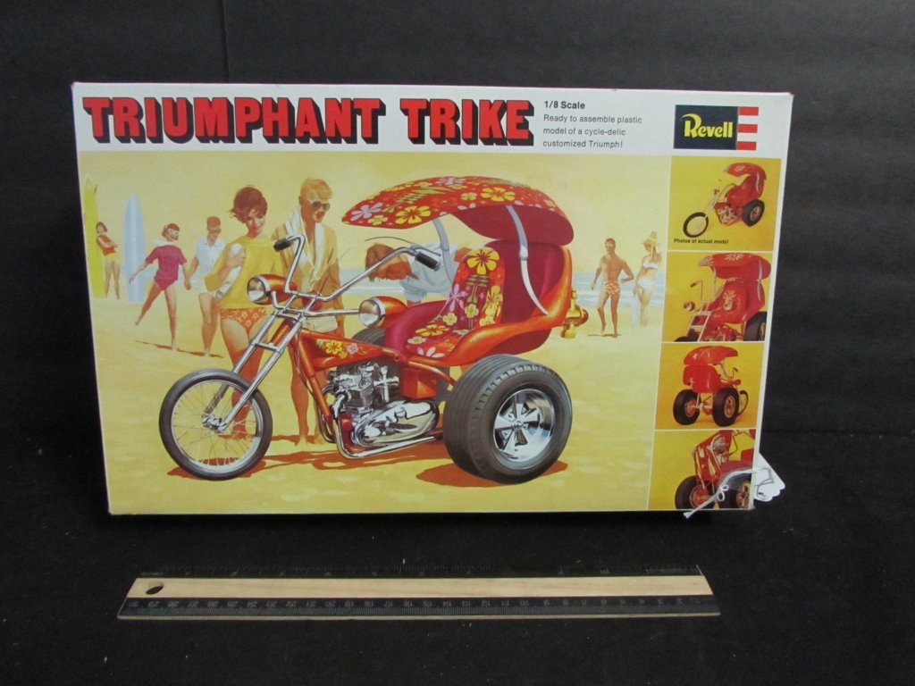 TRIUMPHANT TRIKE PLASTIC MODEL KIT