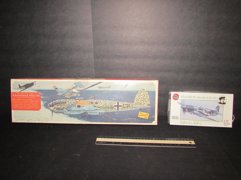 2 VINTAGE PLASTIC AIRCRAFT MODEL KITS: 2 VINTAGE PLASTIC AIRCRAFT MODEL KITS YAKOVLEV YAK-3 & HEINKEL HE-111