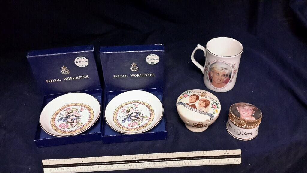 Fenton China and Royal Worchester Royal Family: 2 Royal Worchester 4.5" diameter plates commemorating the birth of Prince William, 1982. Fenton China cup and trinket box commemorating Princess Diana. Good condition.