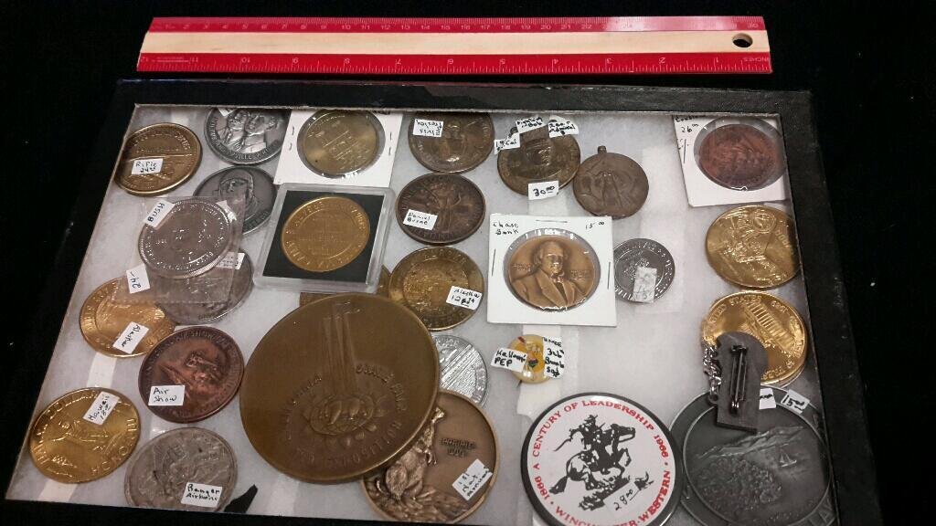 Souvenir Coins and Medals: Silver and Gold tone medals and tokens:Wright Brothers, Daniel Boone, Charles Lindbergh, Calif. State Fair, Paris, Nevada and more