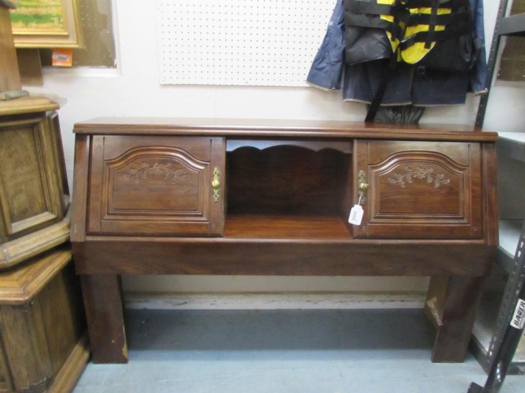 Queen sized wood headboard: Does not included the bed rails, floral print on slide open doors, has some scratches but in good condition