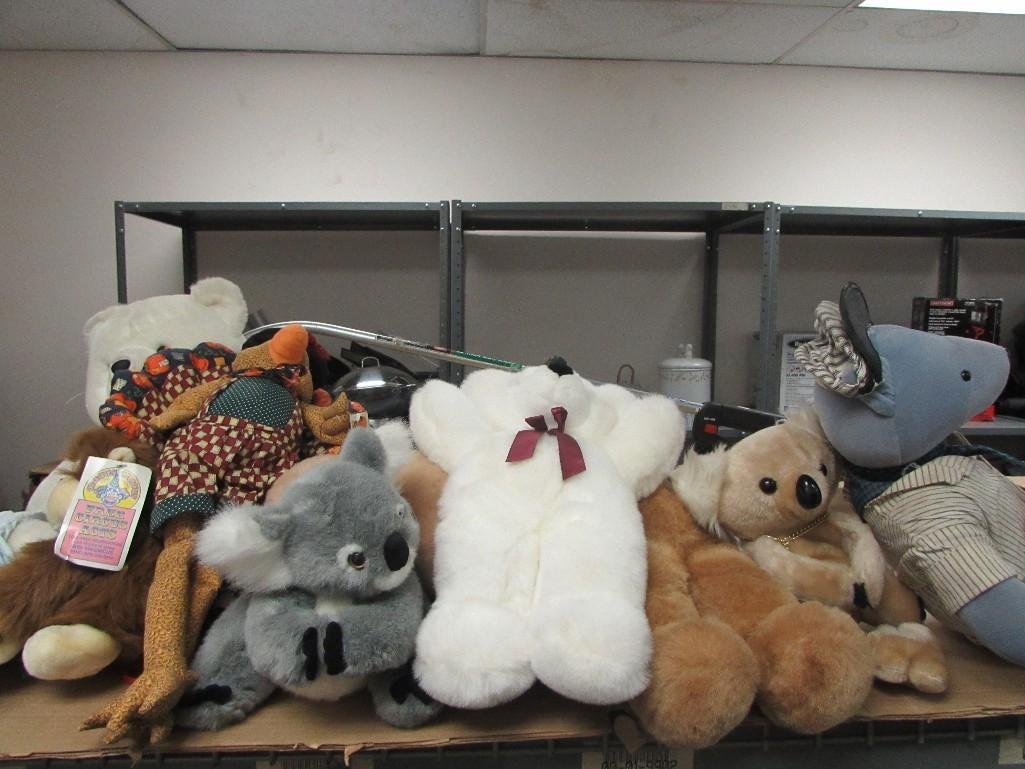 Plush toys and teddy bears assortment: Includes Kola bears, quilted turkey, & more