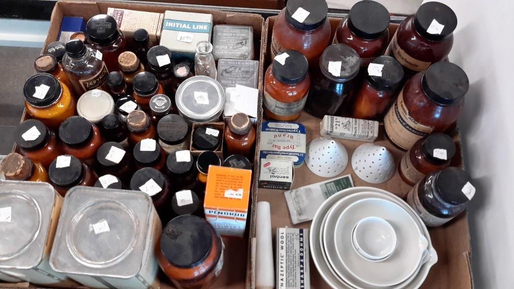 Vintage Pharmaceutical bottles and supplies: Large lot with Amber glass bottles, some with powder inside. Medicine measuring cups and more