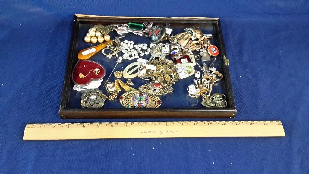 Vintage Jewelry Lot (: Brooks smokey topaz brooch, Emerald pin, abalone necklace, and a large mixed of beautiful jewelry.