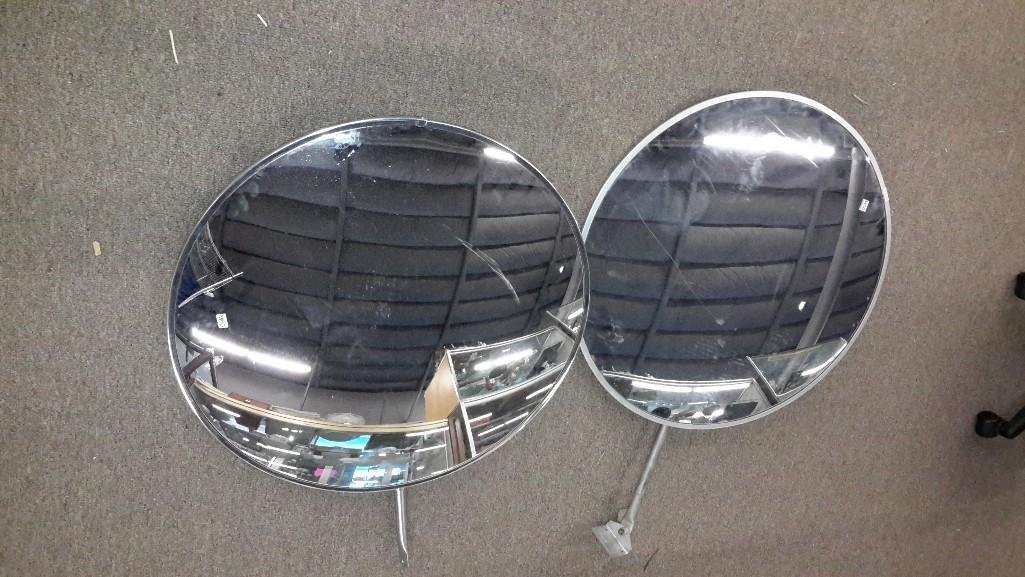 Large convex mirror (2): Mounting round convex mirrors, 26" wide, ready to be mounted.