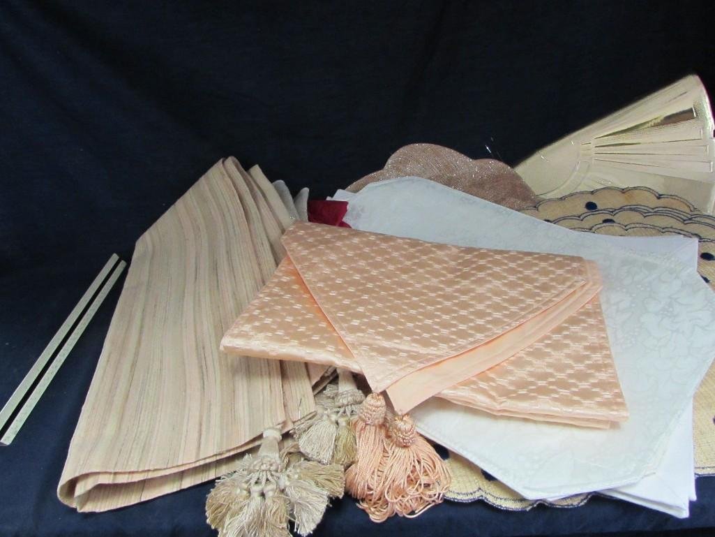 Assortment of Place mates (20+): Also includes: cloth napkins, table cloth cover, and one table runner.