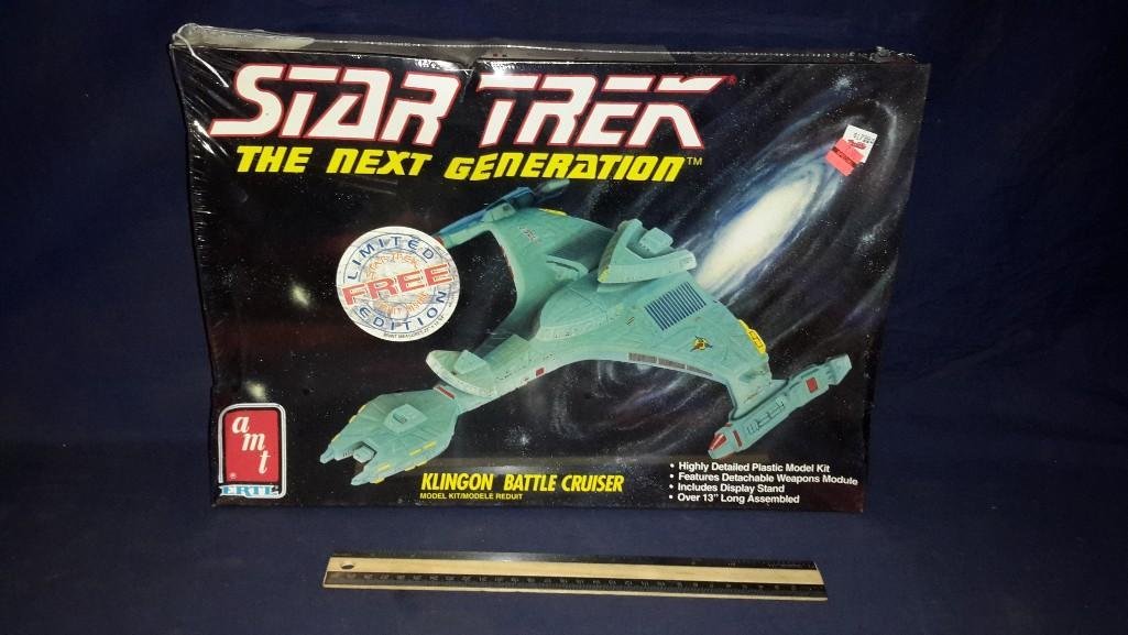 Star Trek The Next Generation Klingon Battle Cruiser: Sealed in original packaging