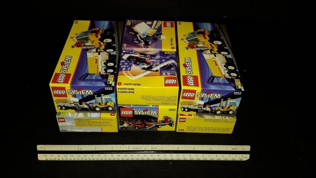 Lego Collection (9): All are in original boxes, helicopter, portal car, fire boat, tri-motorbike, and others 