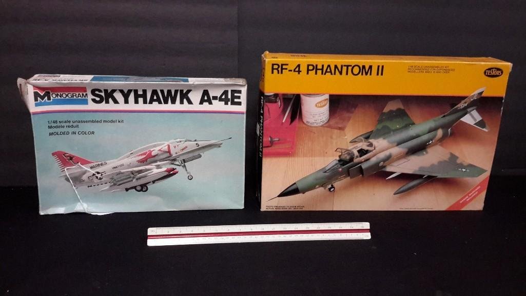 Vintage Aircraft Model Kits (2): Skyhawk A-4E & RF-4 Phantom II