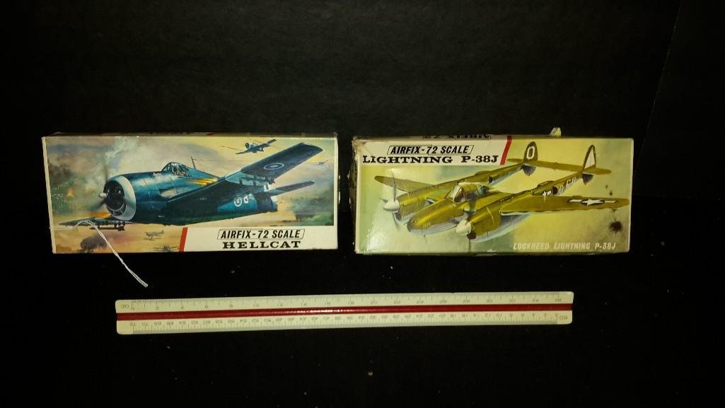 Airfix Plastic Aircraft Model Kits (2): Hellcat & Lightning P-38J model kits 